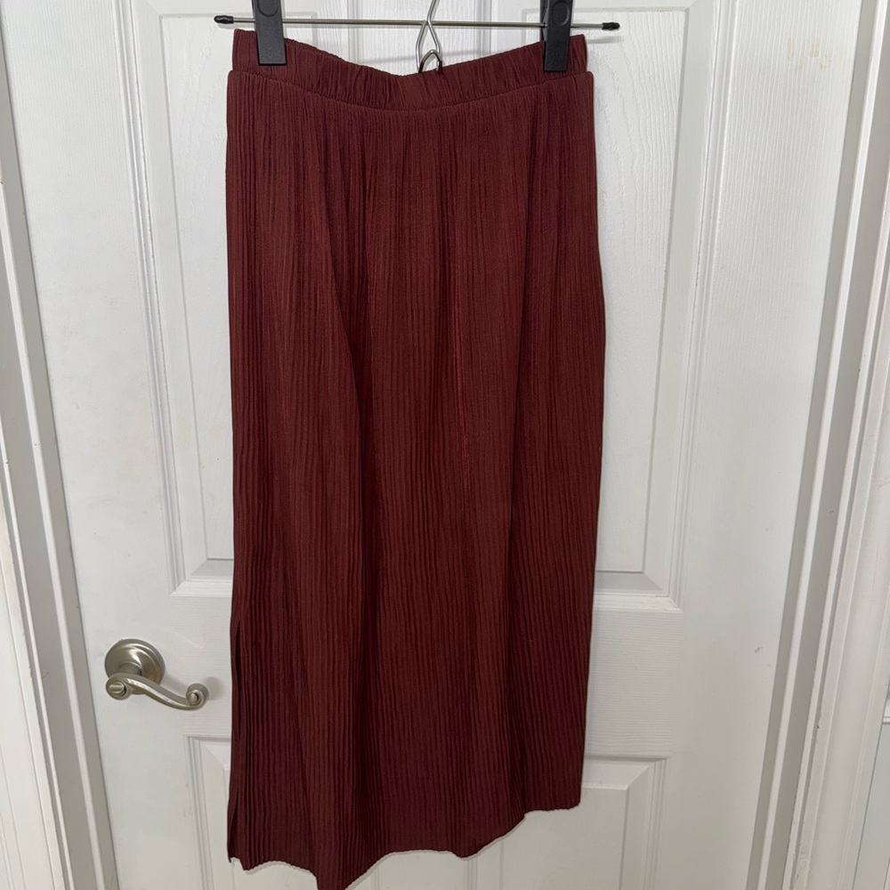 Aritzia Wilfred Deep Red Midi Skirt